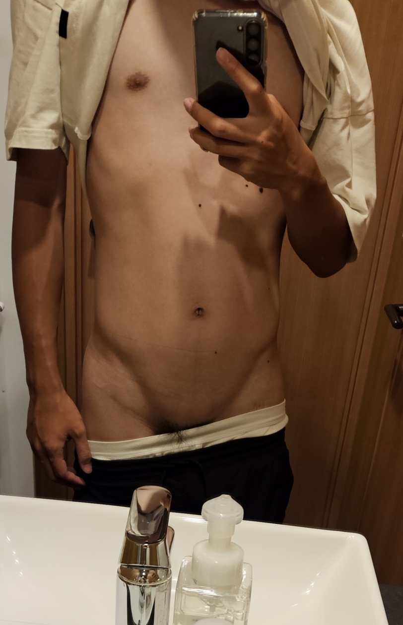 色色男大生😈_網愛聊聊性事
