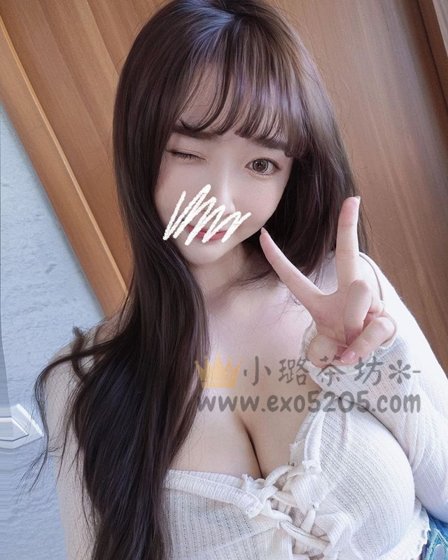 大奶豪乳女生約炮加賴:2amy_北部茶訊/樓鳳