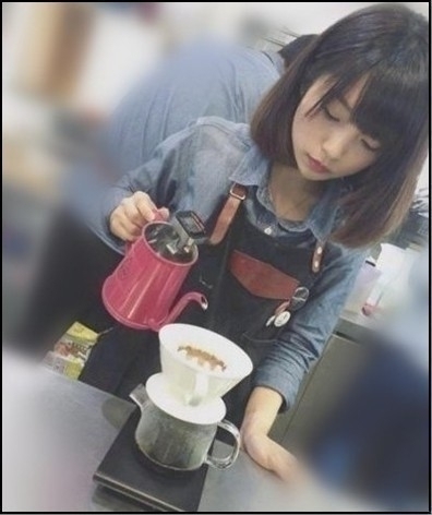 學生妹兼咖啡師 160/45/C/23 賴:911310 Telegram @me911310_南部茶訊/樓鳳